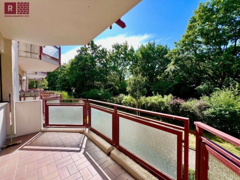 Balkon Frankfurt am Main Erdgeschosswohnung Stilvoll wohnen am Sinai-Park - gro�z�gige 3-Zi-EG-Wohnung mit Balkon und zwei B�dern