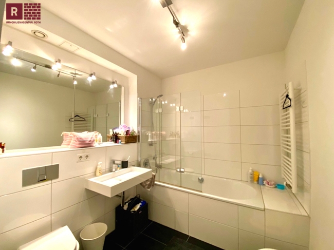 Bad Badewanne Etagenwohnung Frankfurt
