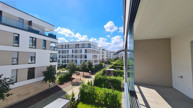 Blick Frankfurt am Main / Riedberg Etagenwohnung Super f�r junge Familien oder P�rchen: Moderne 3 Zi Whg in F-Riedberg mit gro�er Loggia und TG