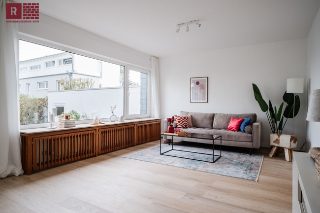 Wohnen Doppelhaush�lfte Eschborn / Niederh�chstadt