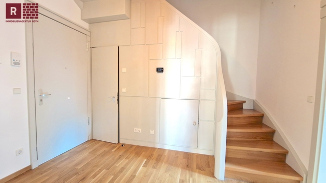 Diele Eingangsbereich Frankfurt am Main / Altstadt Maisonettewohnung Traumwohnung in der historischen Altstadt: 3-Zi Maisonette auf zwei Ebenen mit R�mer-Blick!