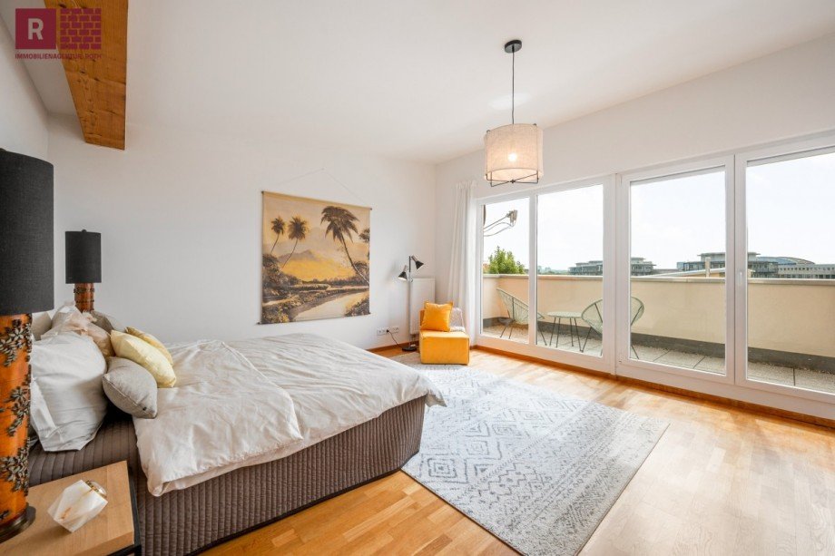 Elternschlafzimmer Doppelhaush�lfte Frankfurt am Main