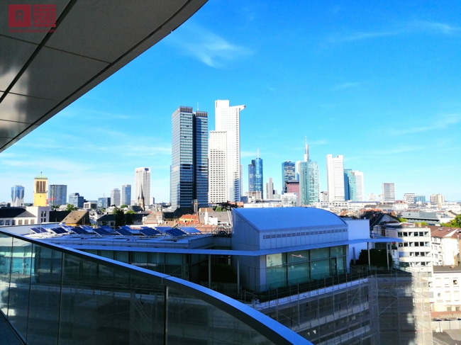 Skyline Blick Etagenwohnung Frankfurt am Main
