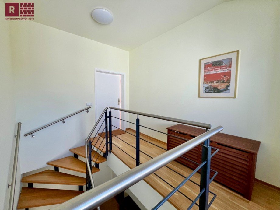 Treppenhaus Dachgeschosswohnung Offenbach am Main