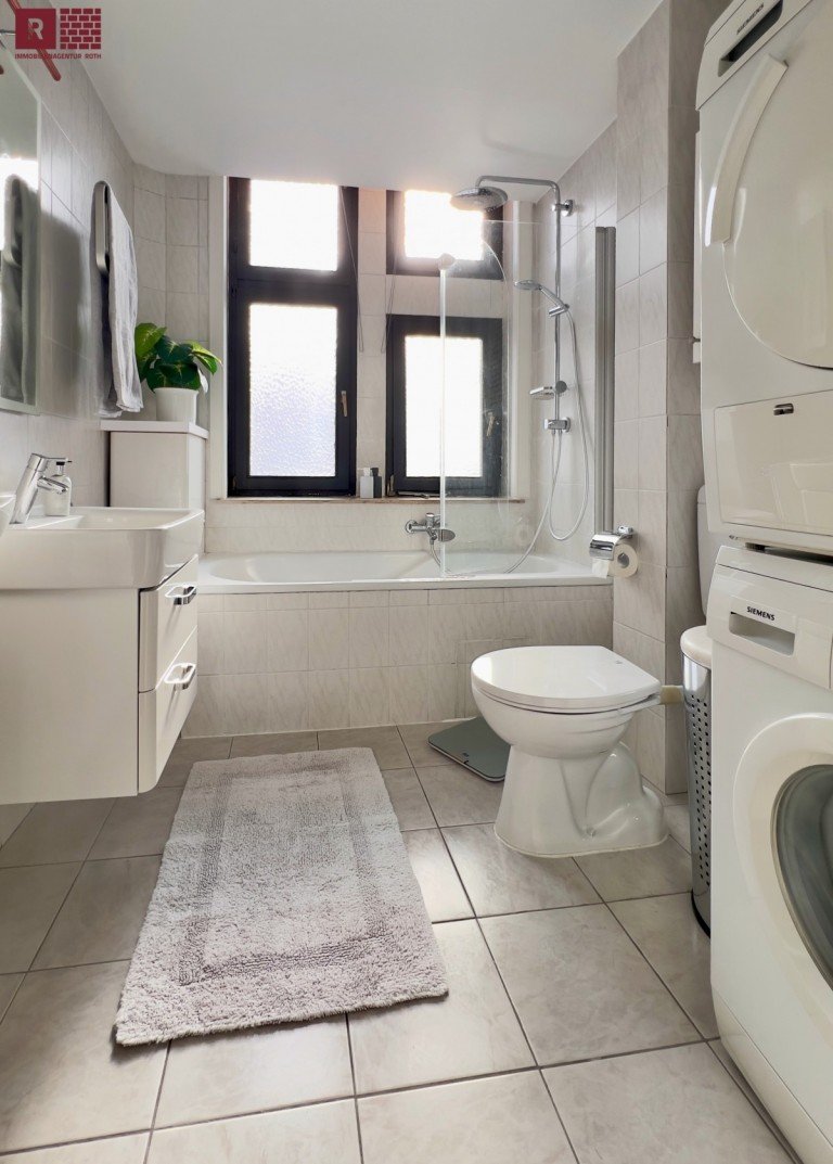 Badezimmer Frankfurt am Main Etagenwohnung Wohnen wie im Boutique-Hotel - vollm�blierte Designwohnung im Frankfurter Nordend