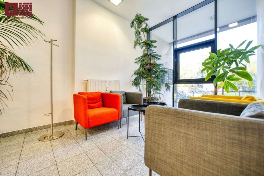 Moderner Empfangsbereich.jpg Etagenwohnung Frankfurt am Main