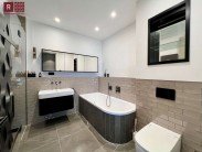 Fotografie Immobilienblase Makler Frankfurt am Main