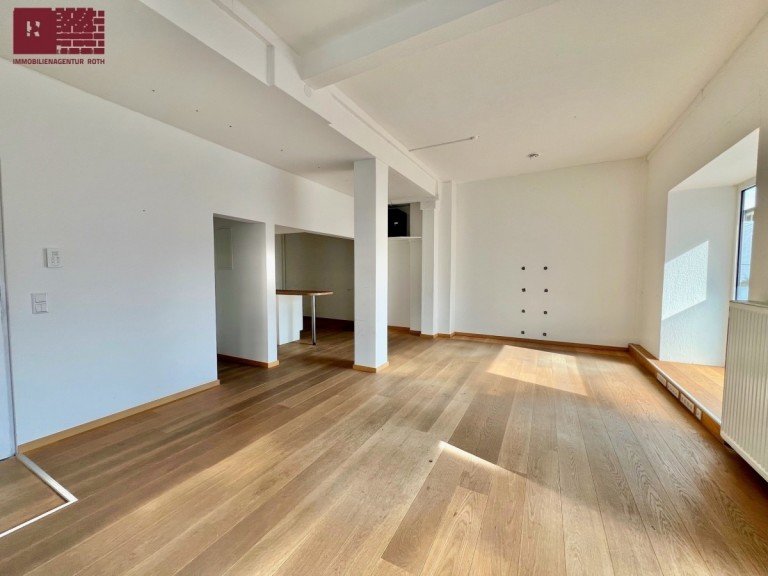  Frankfurt am Main B�ro / Praxis Saniertes Ladenlokal in Frankfurt-R�delheim - perfekt f�r B�ro, Atelier oder Studio