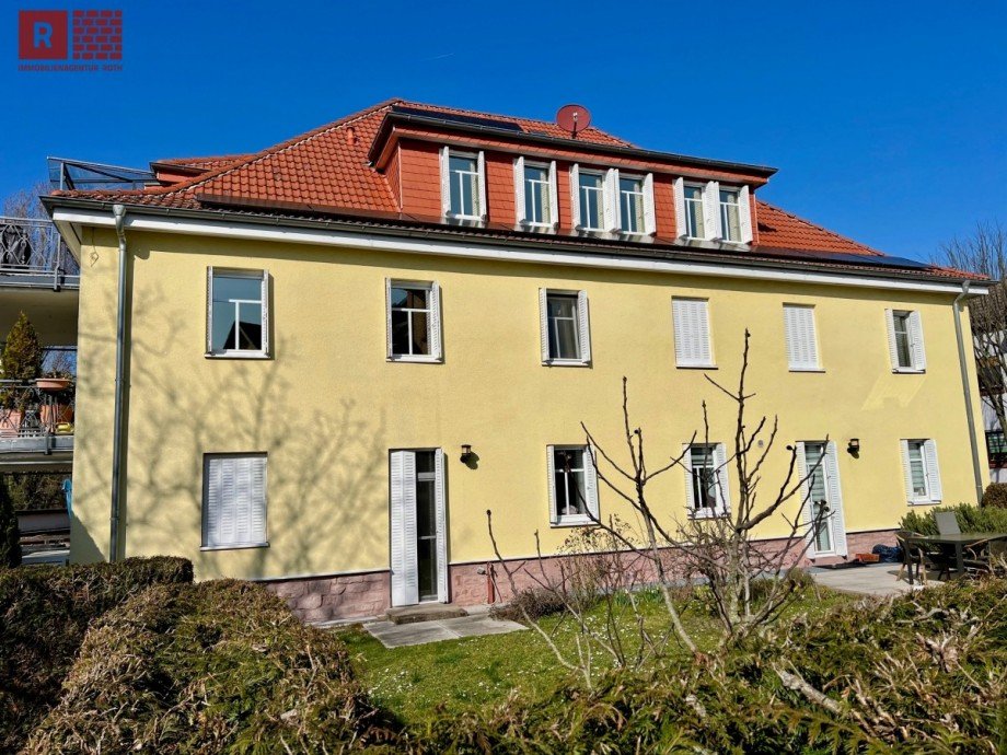 Haus R�ckansicht Dachgeschosswohnung Offenbach am Main