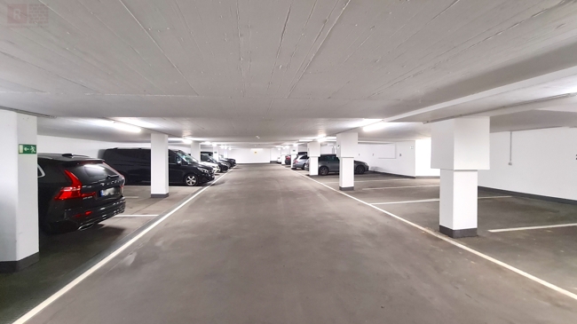 Tiefgarage Etagenwohnung Frankfurt am Main / Riedberg