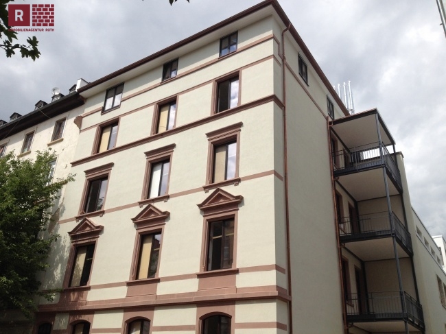 Ansicht Frankfurt am Main Etagenwohnung SANIERTER ALTBAU MIT TERRASSE+SKYLINEBLICK+AUFZUG+EBK+PARKPLATZ